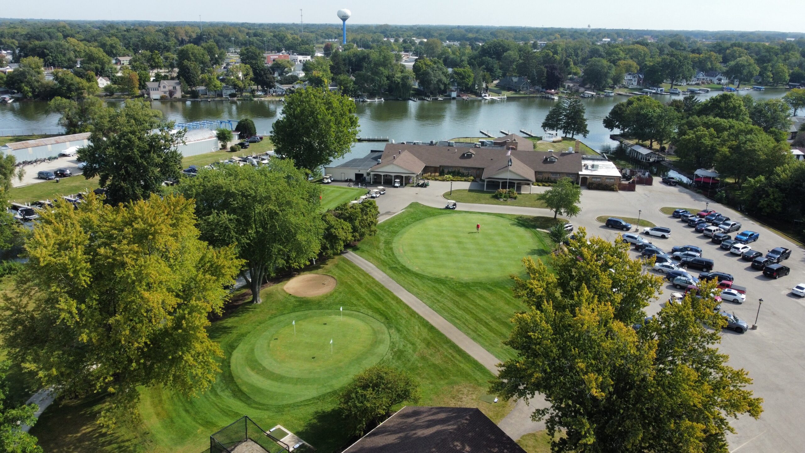 McHenry Country Club